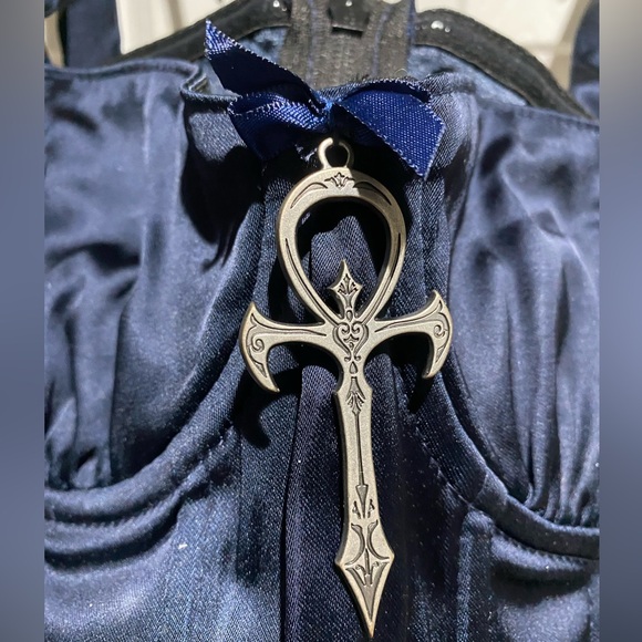 WIDOW MOONLIT SERENADE SATIN CORSET - Picture 3 of 5